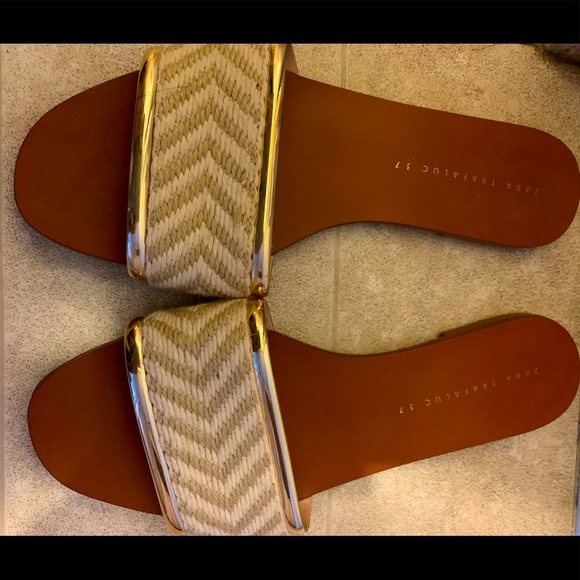 COPY - Zara gold trim flat sandals - Picture 2 of 3